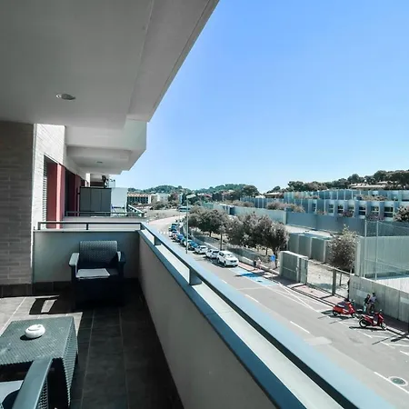 Apartamento De 3 Dormitorios Equipado Fenals Lloret de Mar