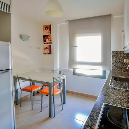 Apartmán Apartamento De 3 Dormitorios Equipado Fenals *