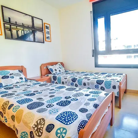 Apartamento De 3 Dormitorios Equipado Fenals *