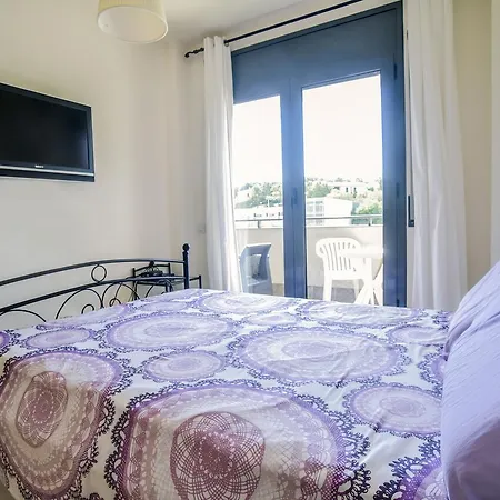 Apartamento De 3 Dormitorios Equipado Fenals * Lloret de Mar