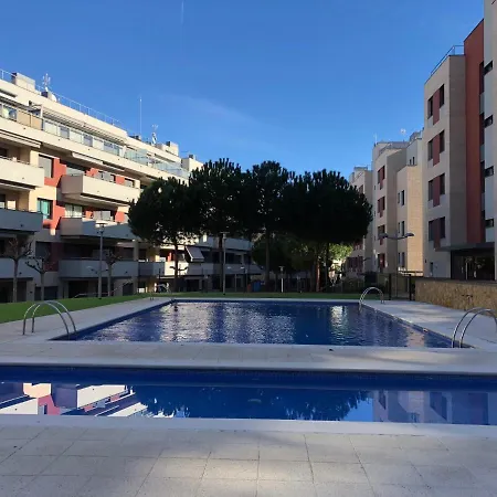 Apartamento De 3 Dormitorios Equipado Fenals Apartment Lloret de Mar